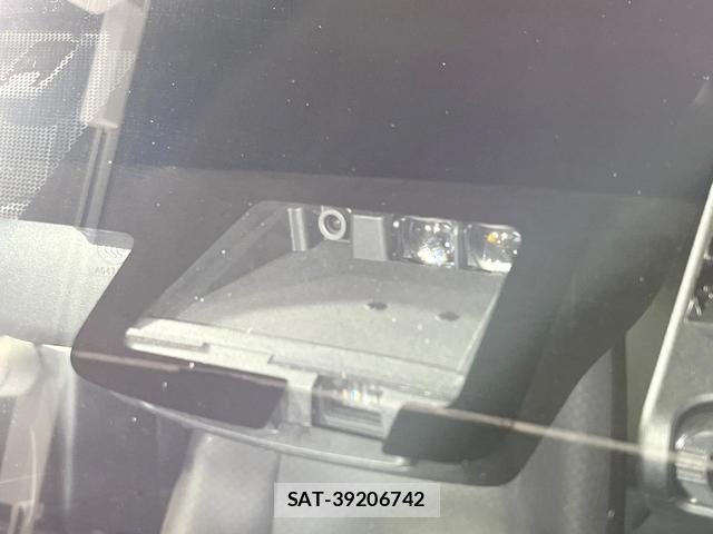 Toyota PROBOX 2023-07 8282866-4
