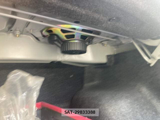 Toyota PROGRES 2003-09 8279212-19