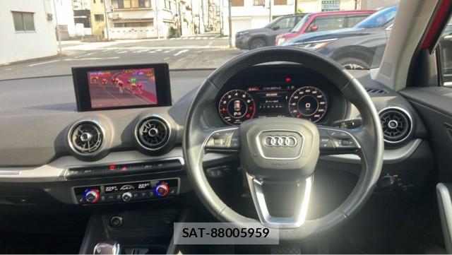 Audi Q2 2022-06 8281389-16