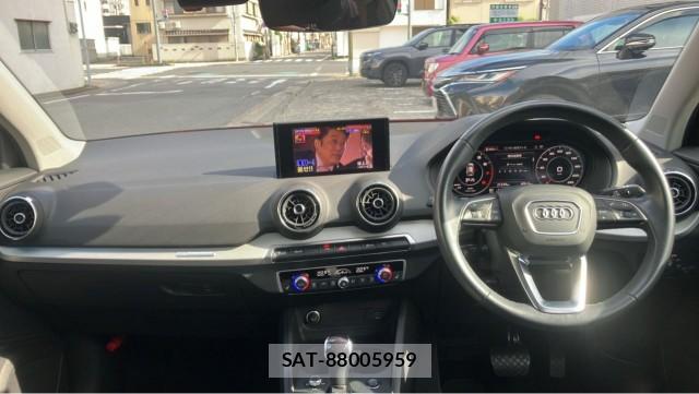 Audi Q2 2022-06 8281389-2