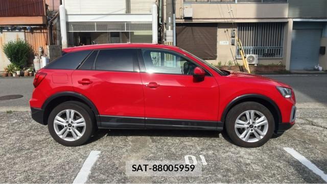 Audi Q2 2022-06 8281389-3