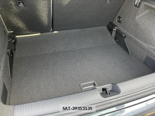 Audi Q2 2021-08 8283447-15
