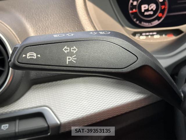 Audi Q2 2021-08 8283447-6