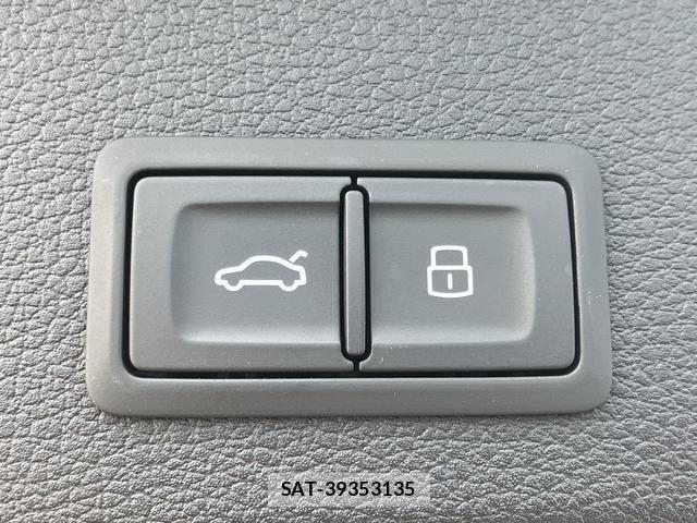 Audi Q2 2021-08 8283447-9
