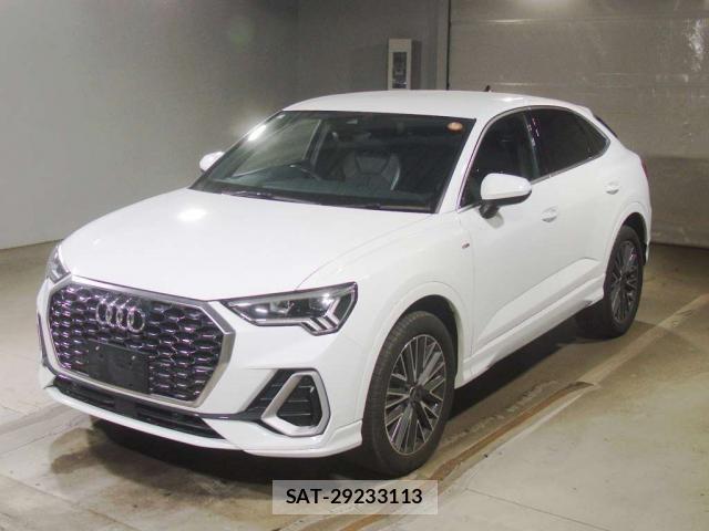 Audi Q3 2023-11 8284396-0
