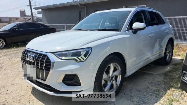 Audi Q3 2022-08 8282097-0