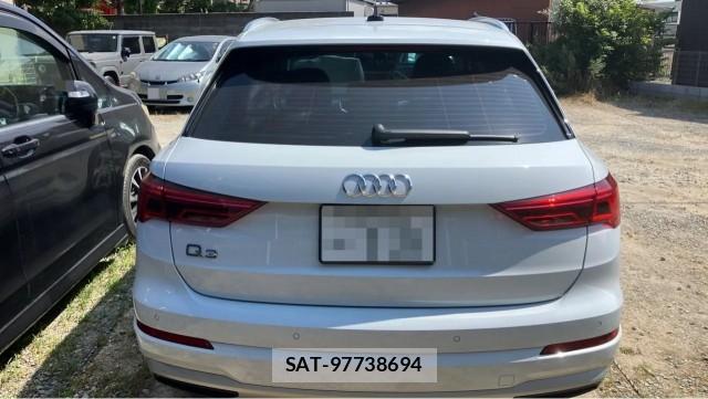 Audi Q3 2022-08 8282097-1