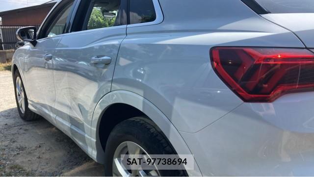 Audi Q3 2022-08 8282097-10