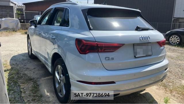 Audi Q3 2022-08 8282097-13