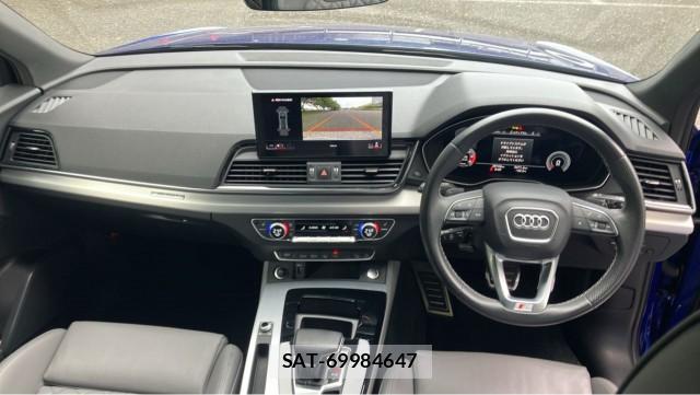 Audi Q5 2021-08 8282221-2