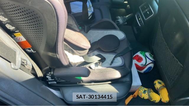 Audi Q5 2019-08 8281143-6
