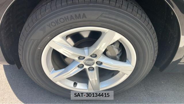 Audi Q5 2019-08 8281143-8