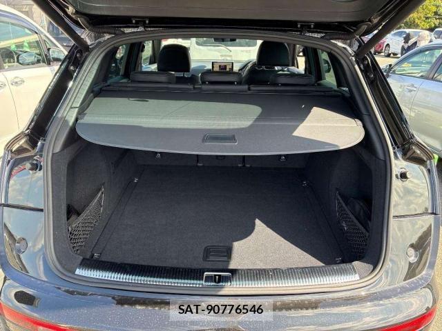 Audi Q5 2020-03 8284391-8
