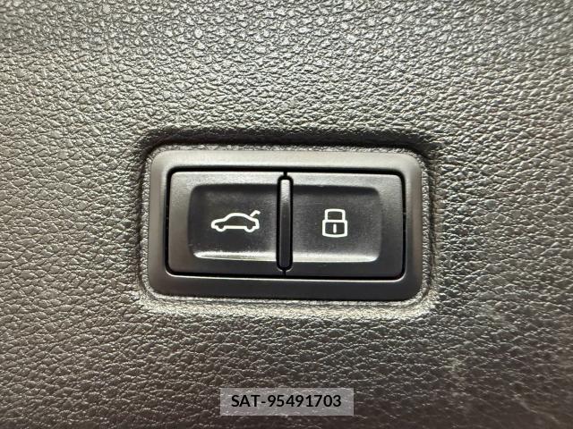 Audi Q7 2016-05 8282765-12