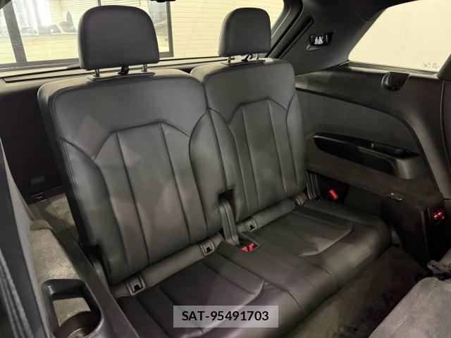 Audi Q7 2016-05 8282765-15