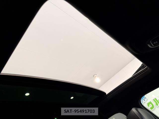 Audi Q7 2016-05 8282765-18