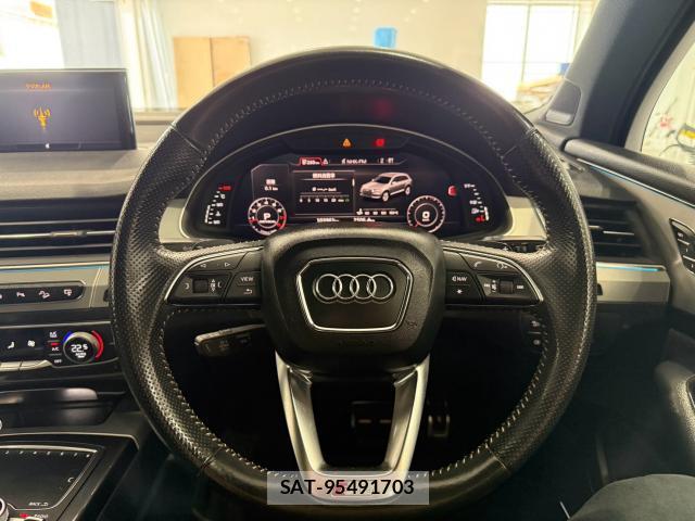 Audi Q7 2016-05 8282765-4
