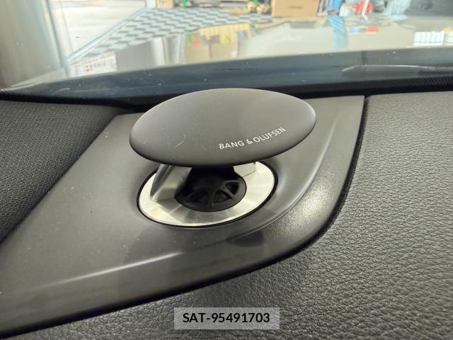 Audi Q7 2016-05 8282765-9
