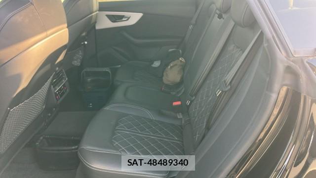 Audi Q8 2022-12 8280643-6