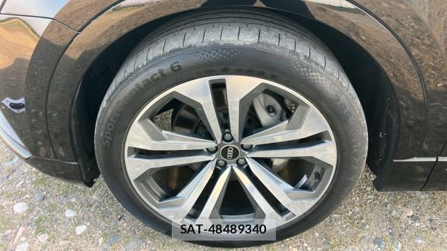 Audi Q8 2022-12 8280643-8