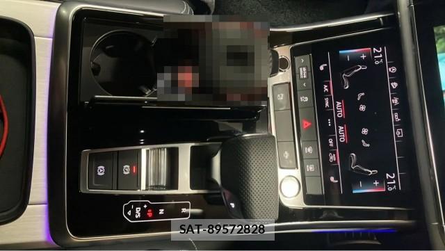 Audi Q8 2019-09 8281436-14