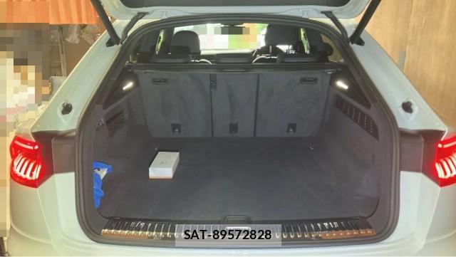 Audi Q8 2019-09 8281436-17