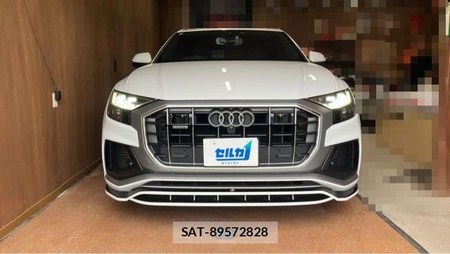 Audi Q8 2019-09 8281436-9