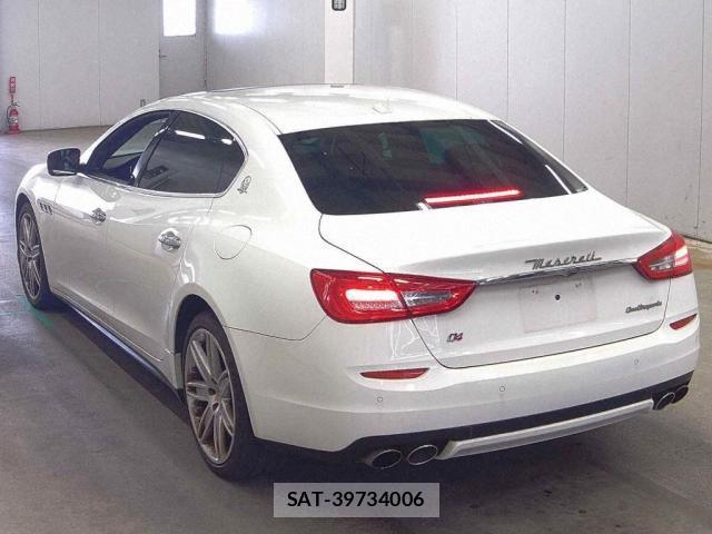 Maserati QUATTROPORTE 2015-05 8283096-1