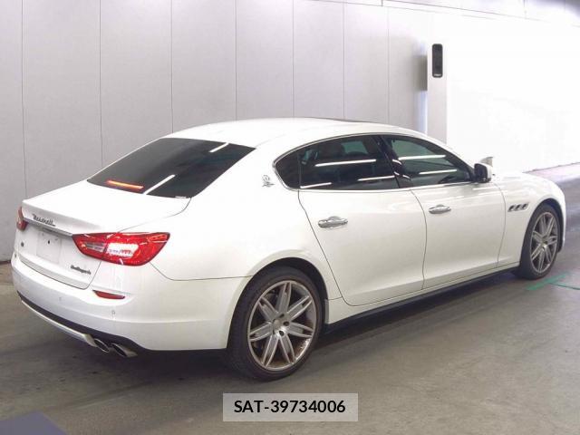 Maserati QUATTROPORTE 2015-05 8283096-5