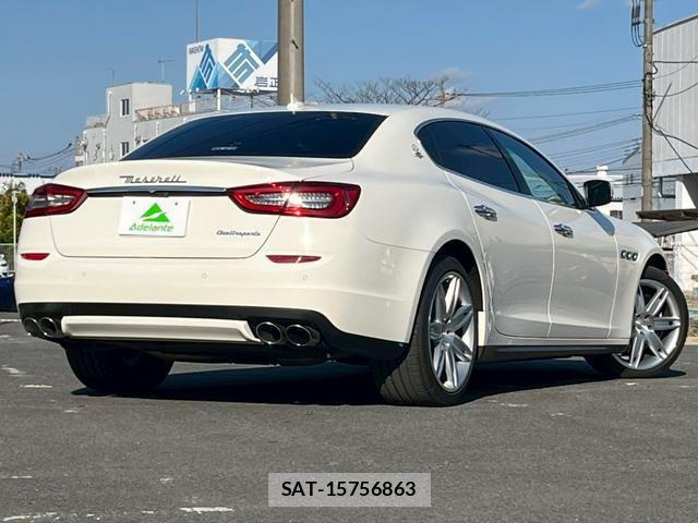 Maserati QUATTROPORTE 2014-12 8284027-1