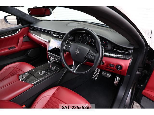 Maserati QUATTROPORTE 2021-11 8285238-4