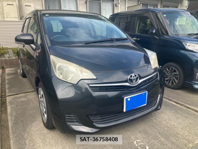 Toyota RACTIS 2011-08 8279644-1