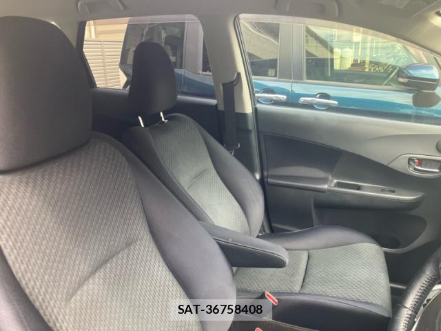 Toyota RACTIS 2011-08 8279644-11