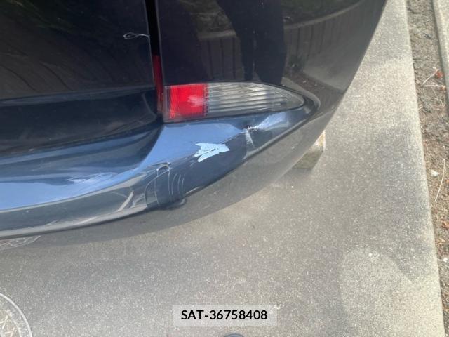 Toyota RACTIS 2011-08 8279644-8