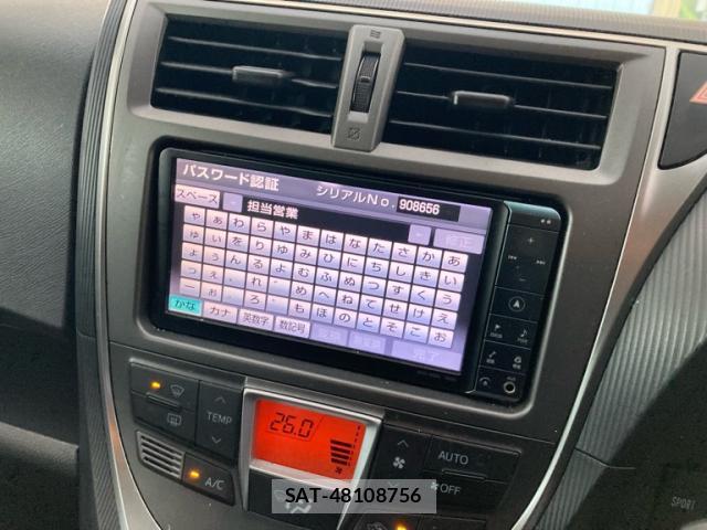 Toyota RACTIS 2011-04 8279837-7