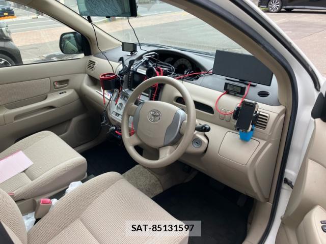 Toyota RAUM 2003-12 8279598-10