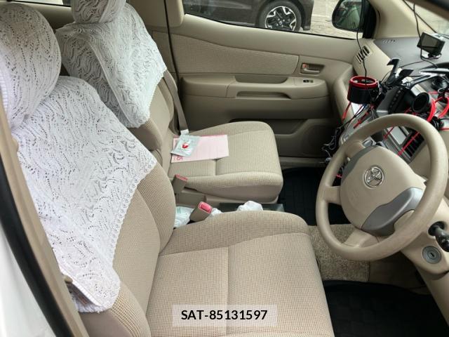 Toyota RAUM 2003-12 8279598-11