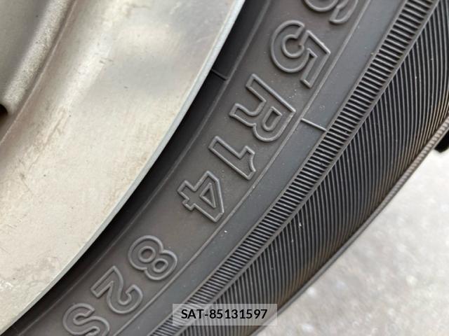 Toyota RAUM 2003-12 8279598-2