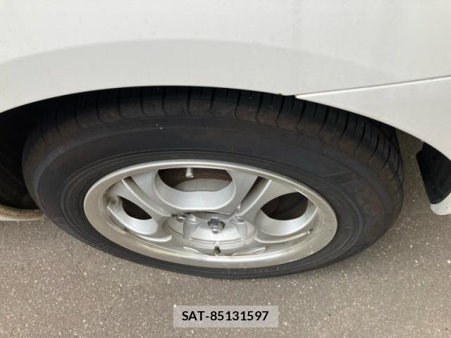 Toyota RAUM 2003-12 8279598-5