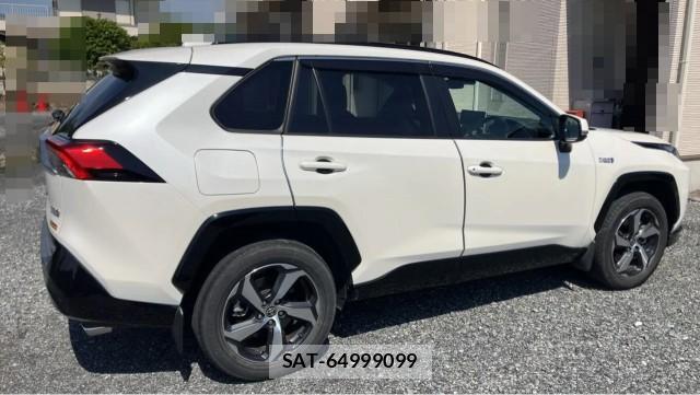 Toyota RAV4 PHV 2021-07 8281414-10