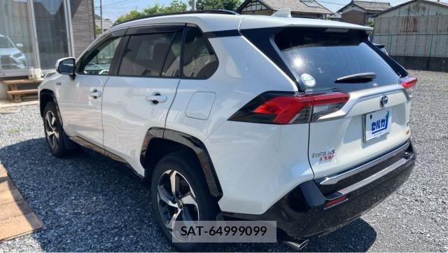 Toyota RAV4 PHV 2021-07 8281414-12