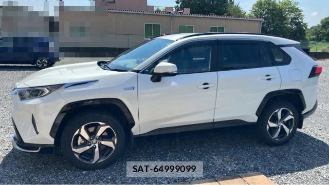 Toyota RAV4 PHV 2021-07 8281414-3