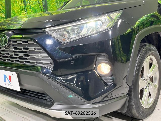 Toyota RAV4 2021-07 8276700-11