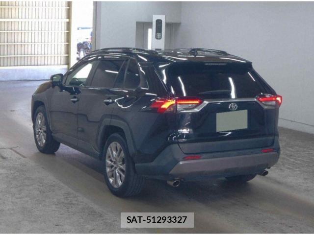 Toyota RAV4 2021-05 8276964-1
