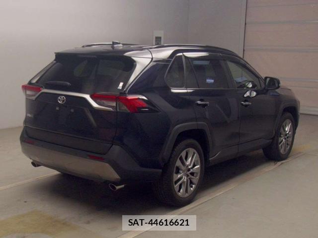 Toyota RAV4 2022-07 8276997-11