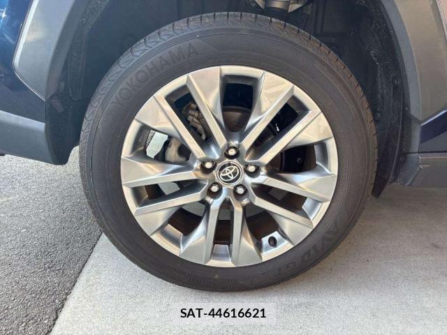 Toyota RAV4 2022-07 8276997-12