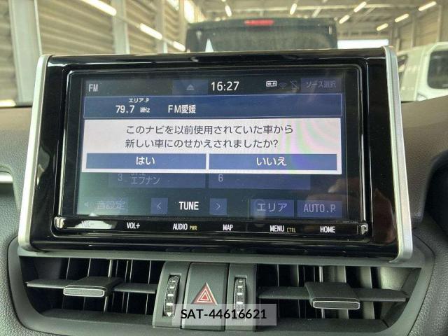 Toyota RAV4 2022-07 8276997-4