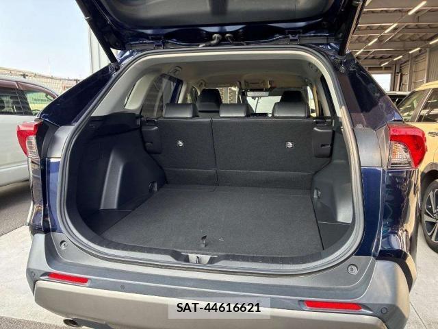 Toyota RAV4 2022-07 8276997-9