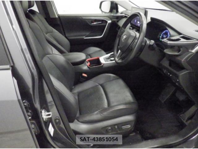 Toyota RAV4 2023-03 8277032-2