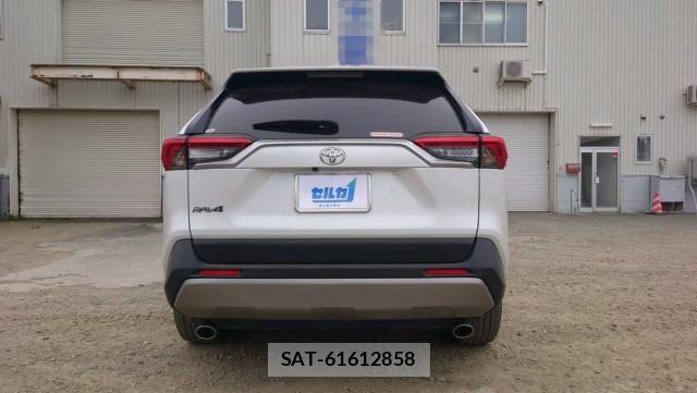 Toyota RAV4 2023-02 8277210-1